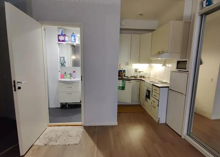 2stepsfromhelsinkirailwaystation Ελσίνκι