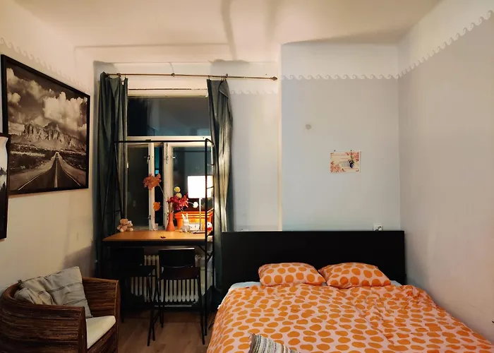 2stepsfromhelsinkirailwaystation Ελσίνκι